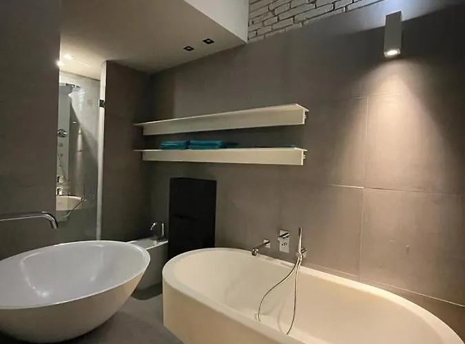 Portici Design - Historical Center Appartamento Bologna